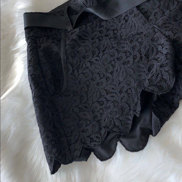 📌Scalloped laced shorts - Picture 4 of 4